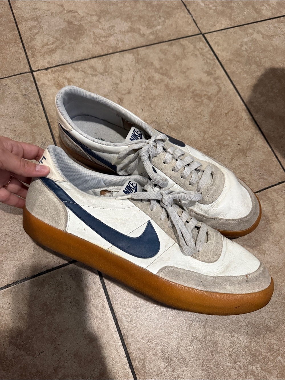 Nike Men’s White & Navy Low-Top Sneakers with Gum Sole